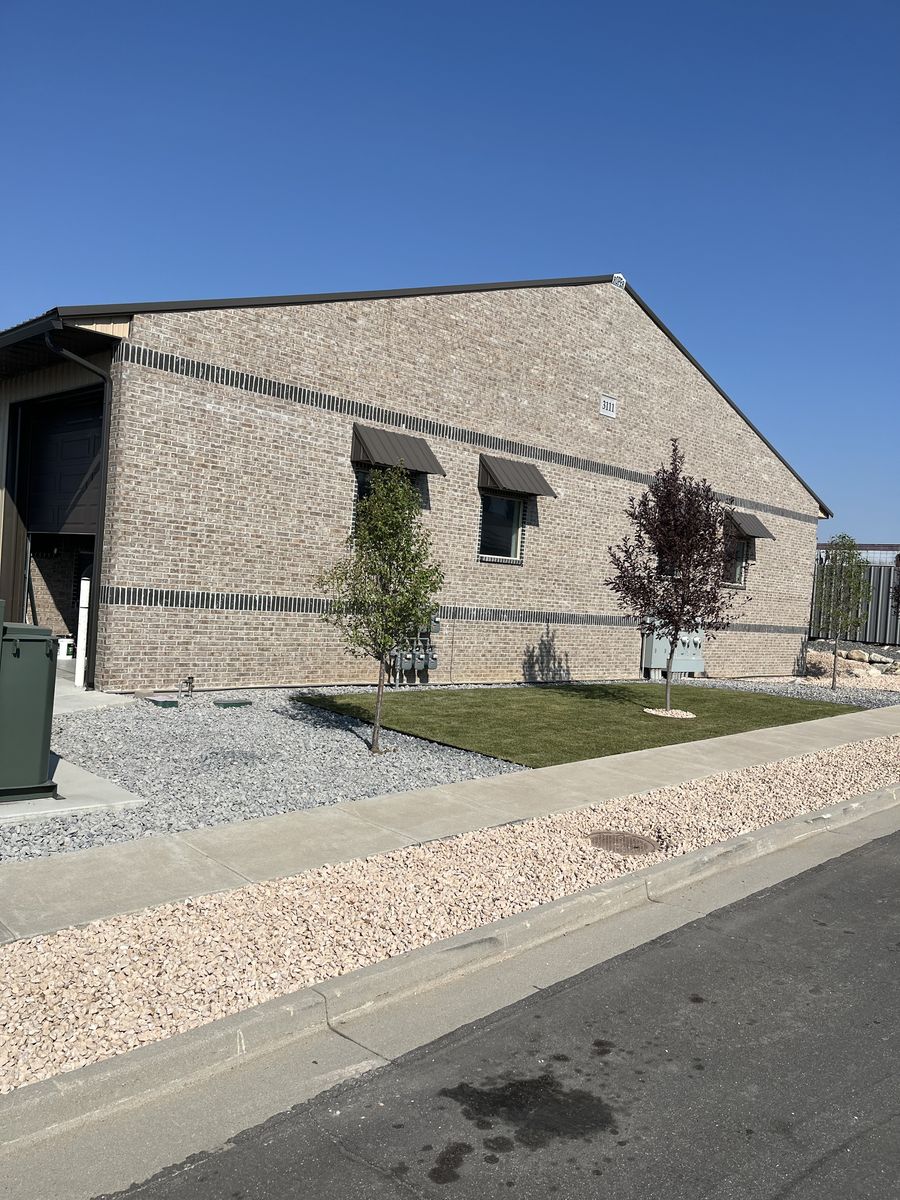 1800 sq ft flex space warehouse Layton