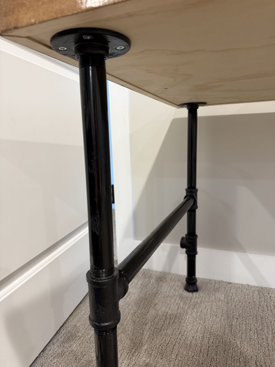 Main image 6