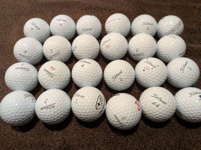 2 Dozen Like New PROV1 Golf Balls