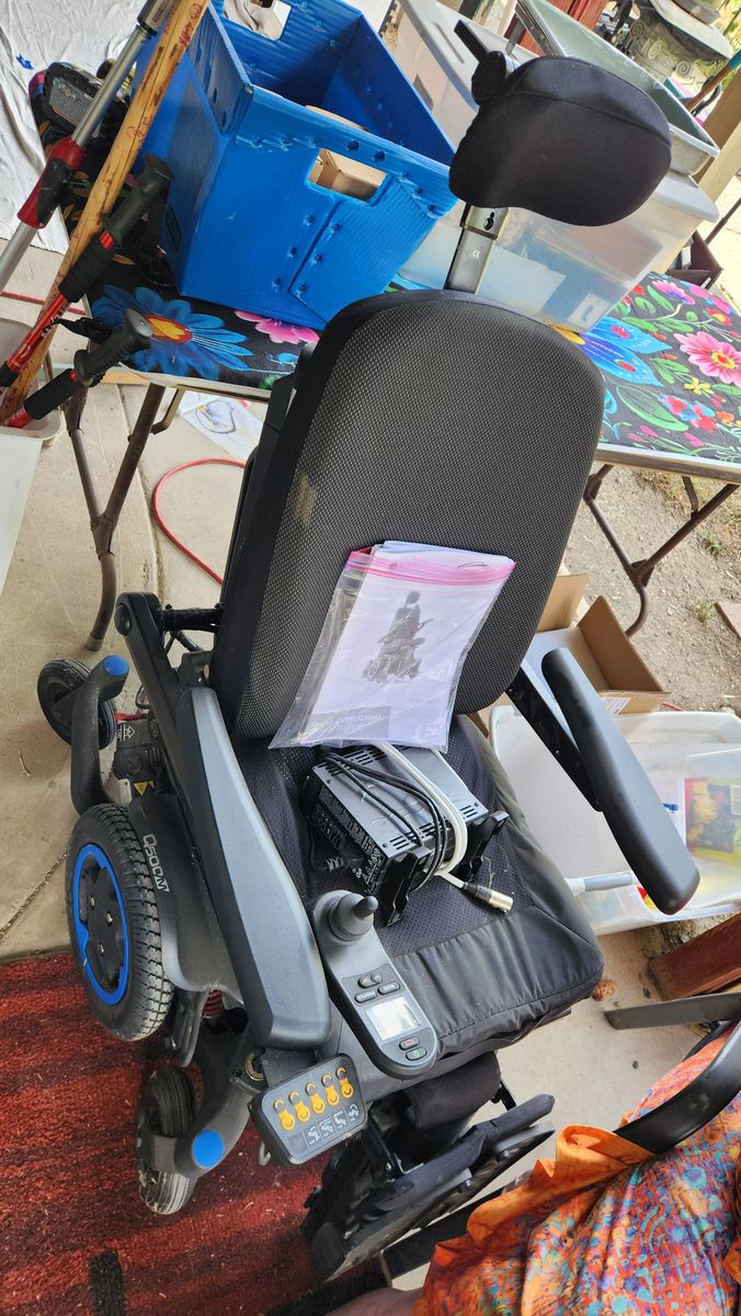 Quickie Q500m Power Wheelchair