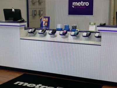 Complete Retail Store Fixture Set - Cell Phone (MetrobyTMobile)