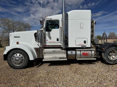 2013 Kenworth W900