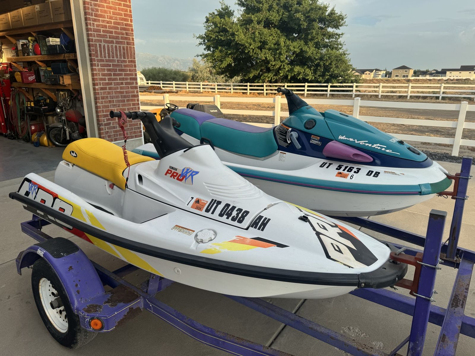 Escape the Heat w/ 2 Yamaha Wave Runner & Wave Venture Jet Skis w/ Trailer