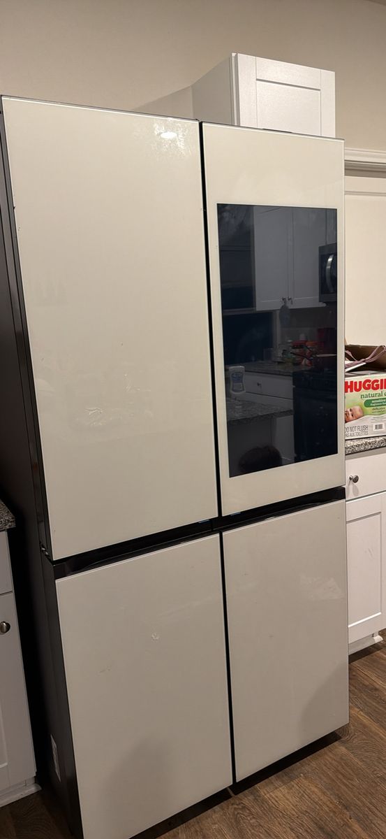 Samsung Bespoke 4-Door French Door Refrigerator with Family Hub - White, Barely Used