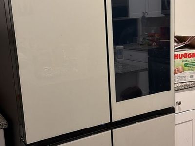 Samsung Bespoke 4-Door French Door Refrigerator with Family Hub - White, Barely Used