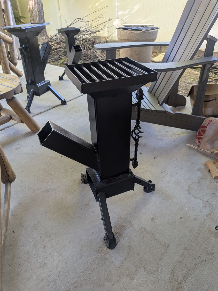 Emergency preparedness cooking rocket stove