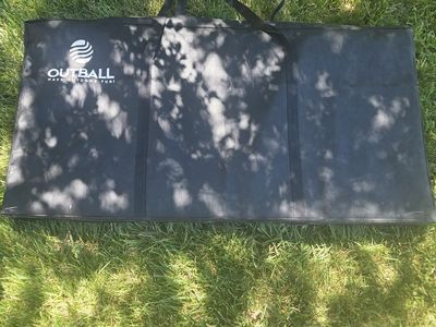Cornhole game