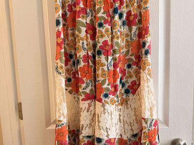 Angie Floral Wide Leg Pants Size M Smocked Waist Crochet Lace