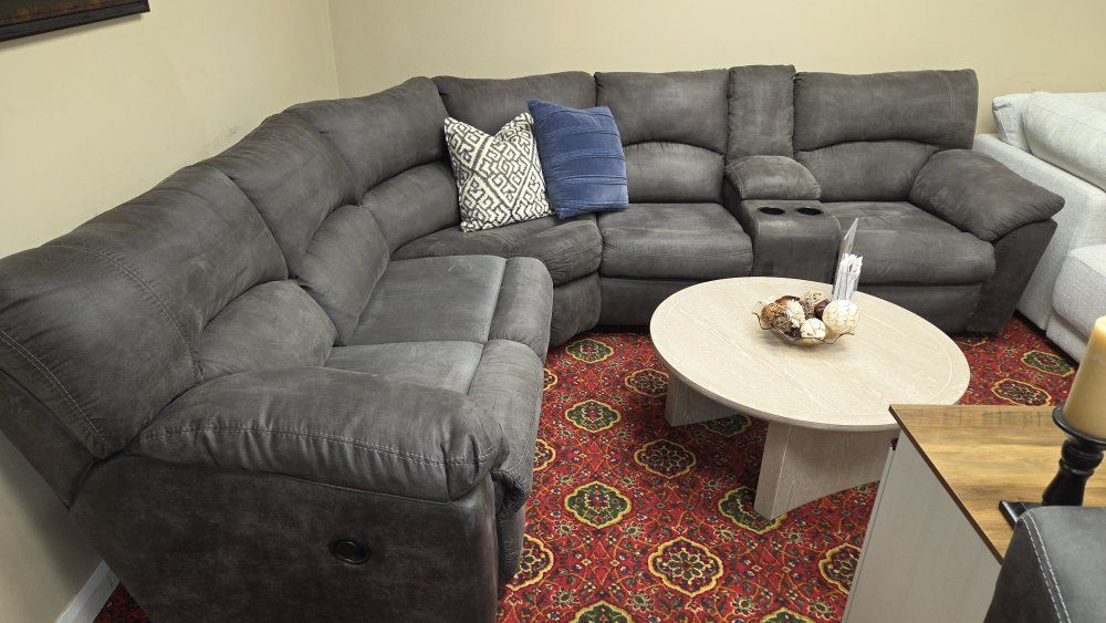 🩶 Gray 2-piece Reclining Sectional