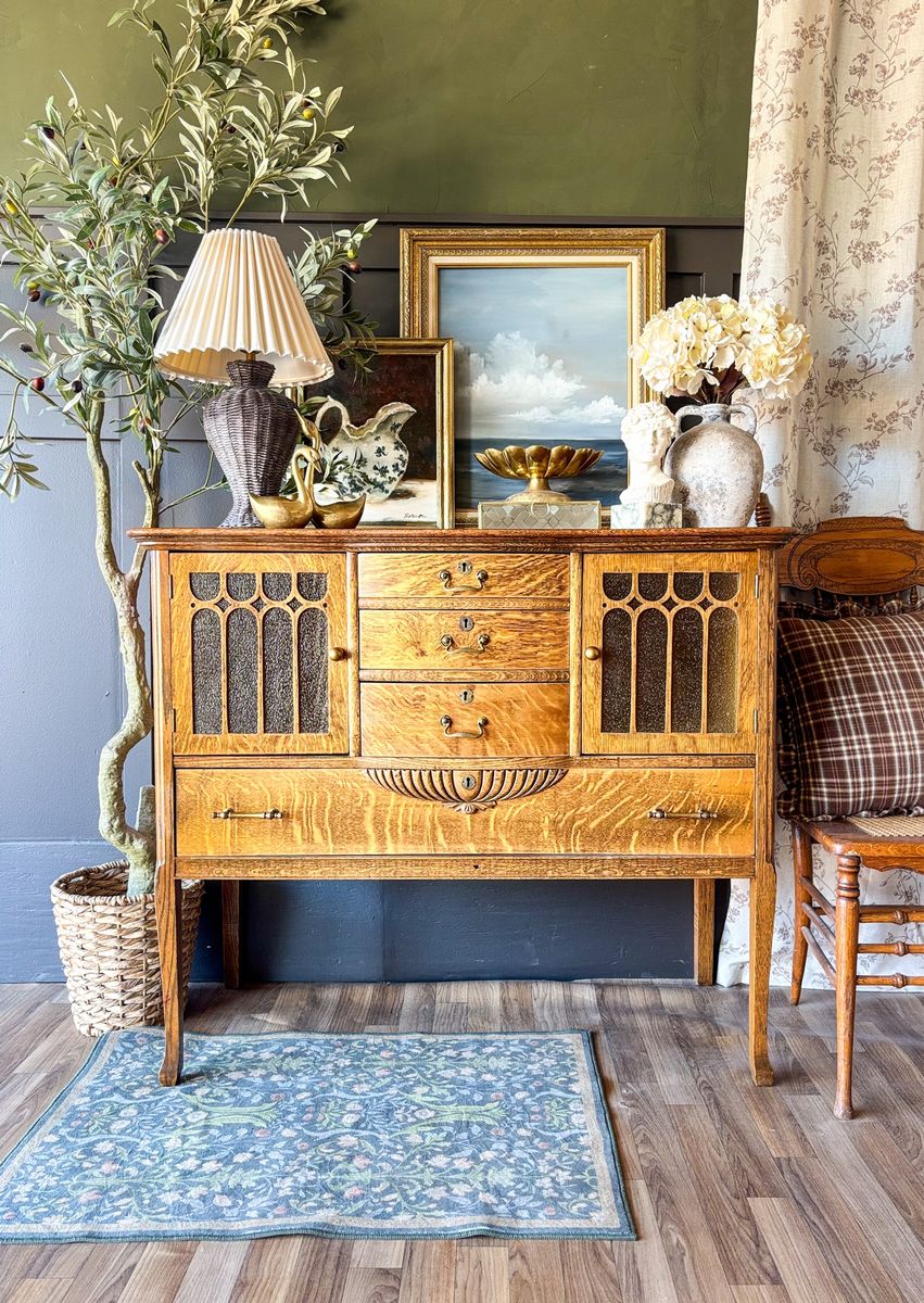 *FREE DELIVERY* Antique Tiger Oak Textured Glass Buffet/Sideboard