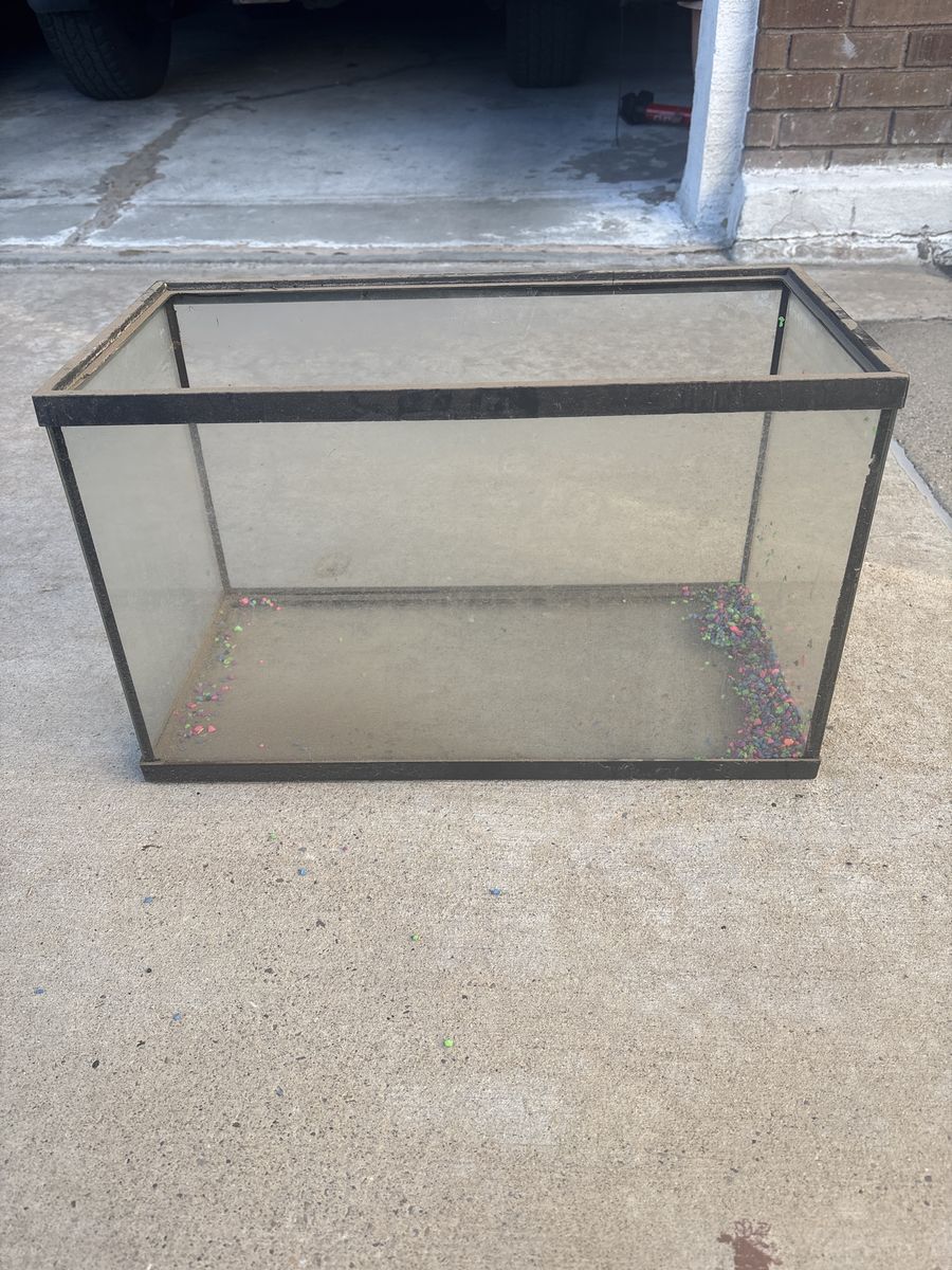 Fish Tank (5-10 Gallon???)