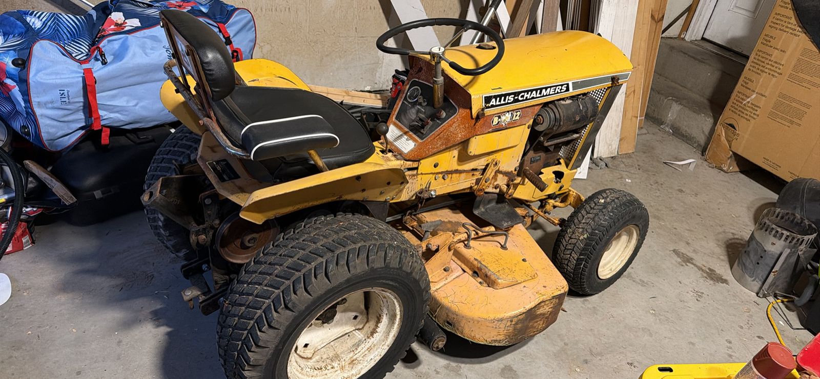 1966 Allis Chalmers Garden Tractor