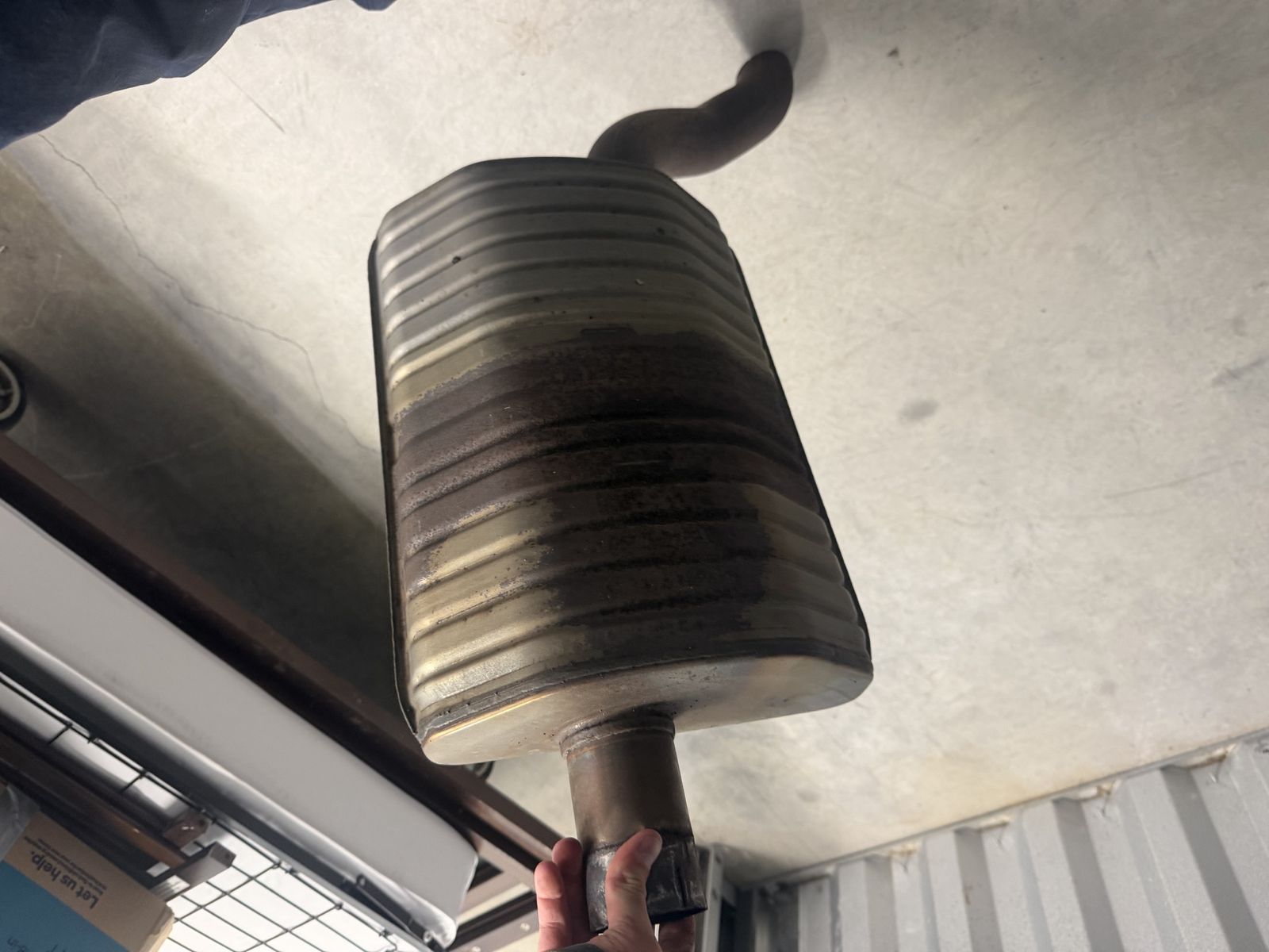 OEM Audi / Volkswagen Exhaust Muffler Resonator (Eberspächer)