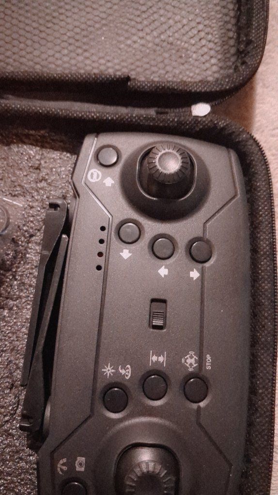Main image 3