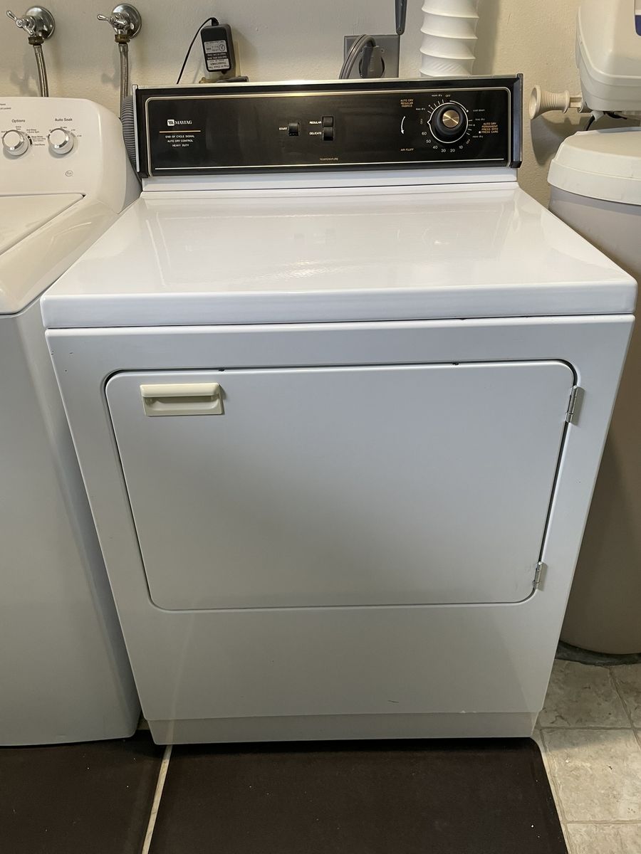 White 7 cu ft Maytag Electric Dryer, Old but WORKS