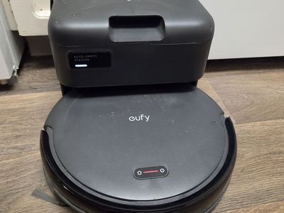 Eufy auto-empty c10 self emptying robot vacuum
