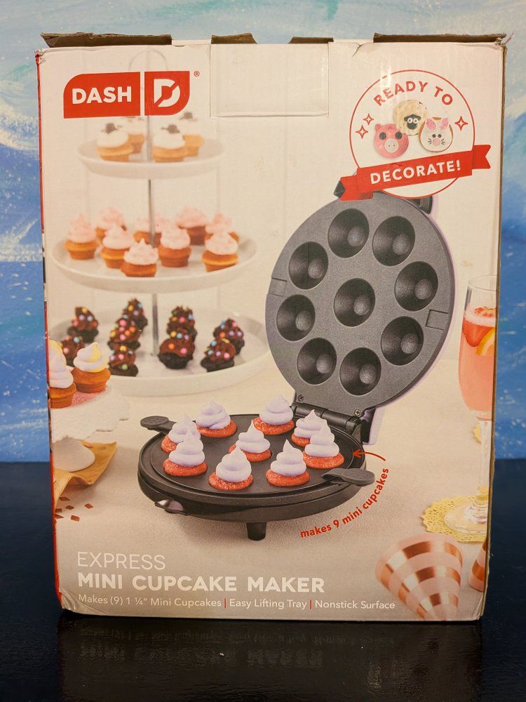Mini Cupcake Maker - Dash Express
