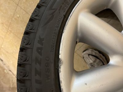 Snow tires 215/45r17 with 17x7 wheels