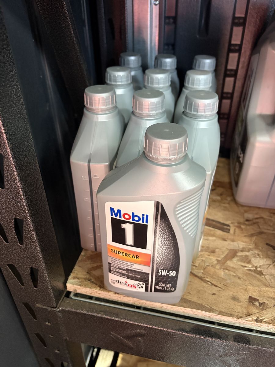 C8 Z06 oil filters and Mobil 1 Supercar 0W50 oil