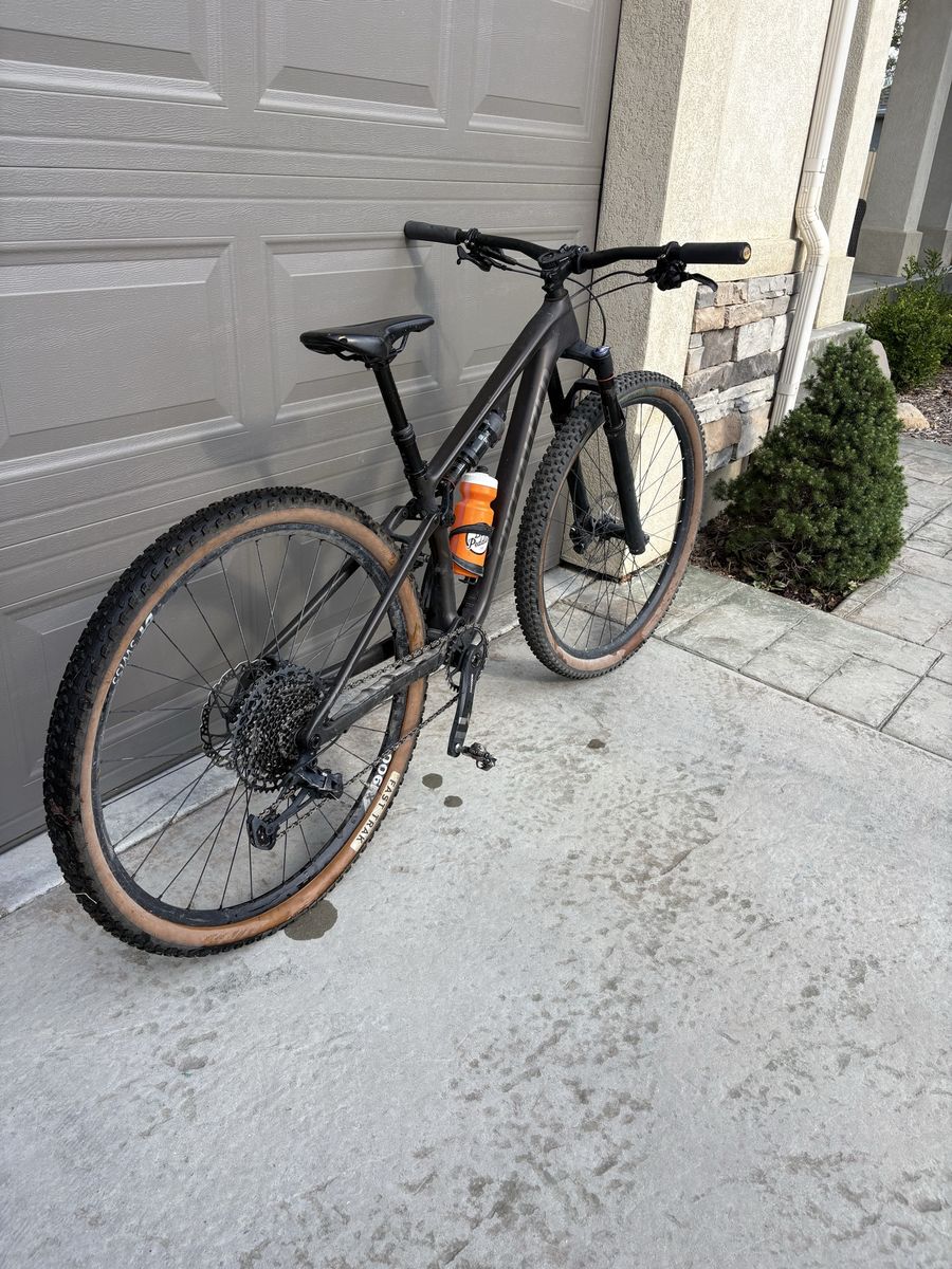 Specialized Epic Evo-2022