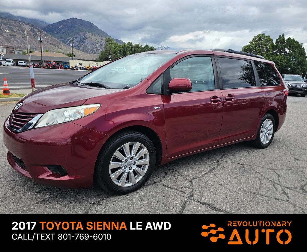 2017 Toyota Sienna LE 7-Passenger