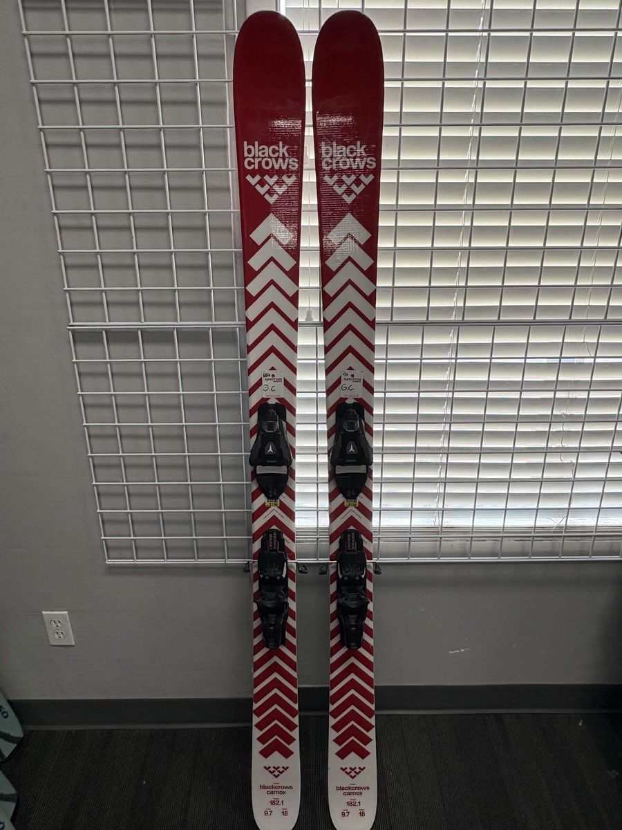 Black Crows Camox 182cm Skis w/ Atomic Strive 13 GW Demo Binding - Lightly Used 2026