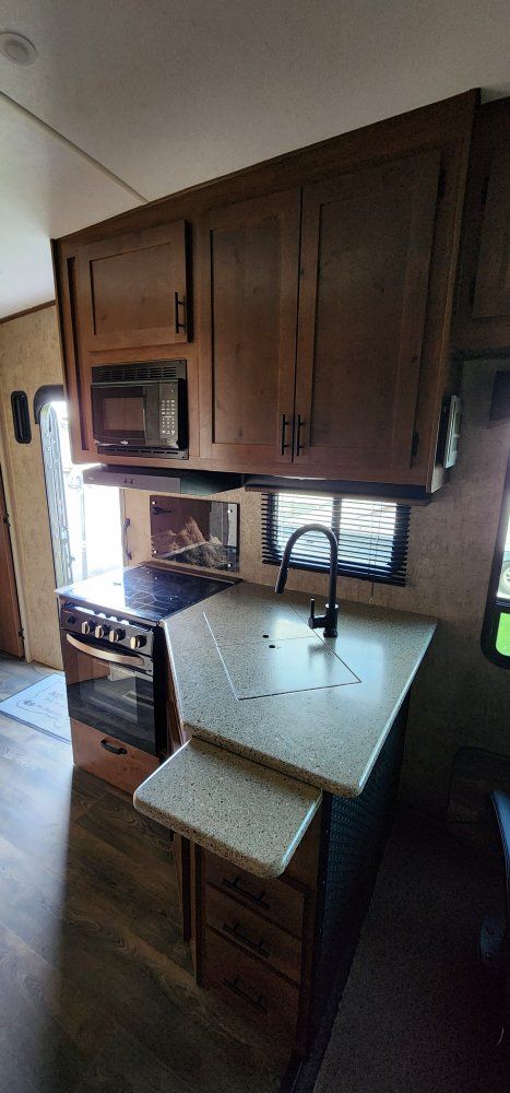 Main image 14