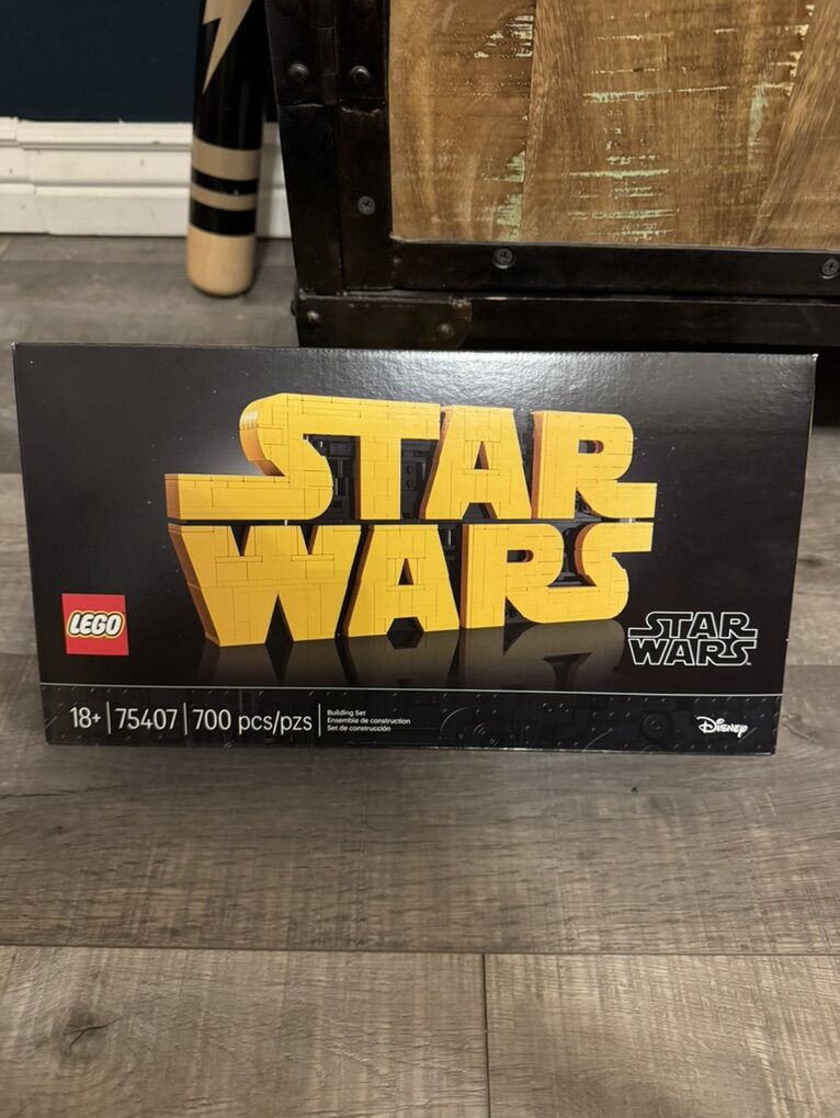 Lego Star Wars Emblem sign 75407 Brand New