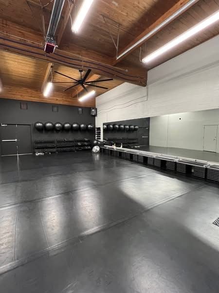 900 SF Studio Space for Lease – Prime Ogden Location