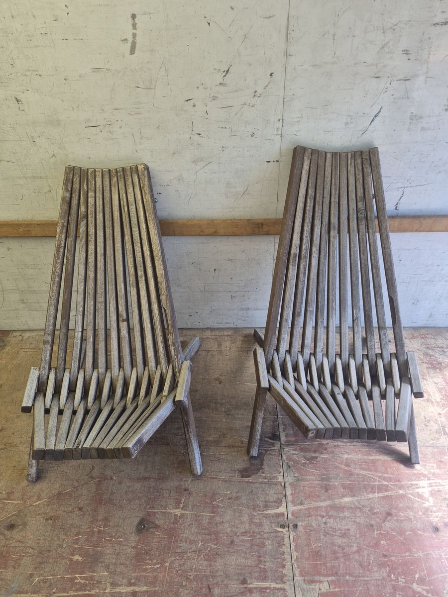 Wooden Slat Outdoor Folding Chairs