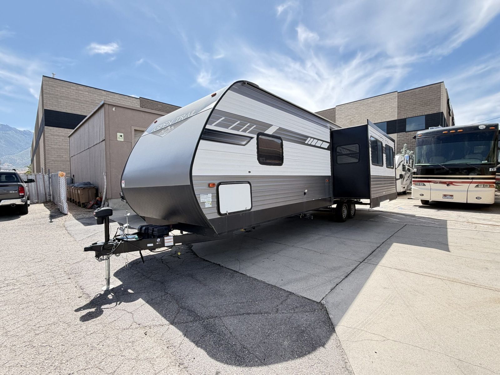 2022 Dutchmen Aspen Trail 2880RKS with Large Slideout