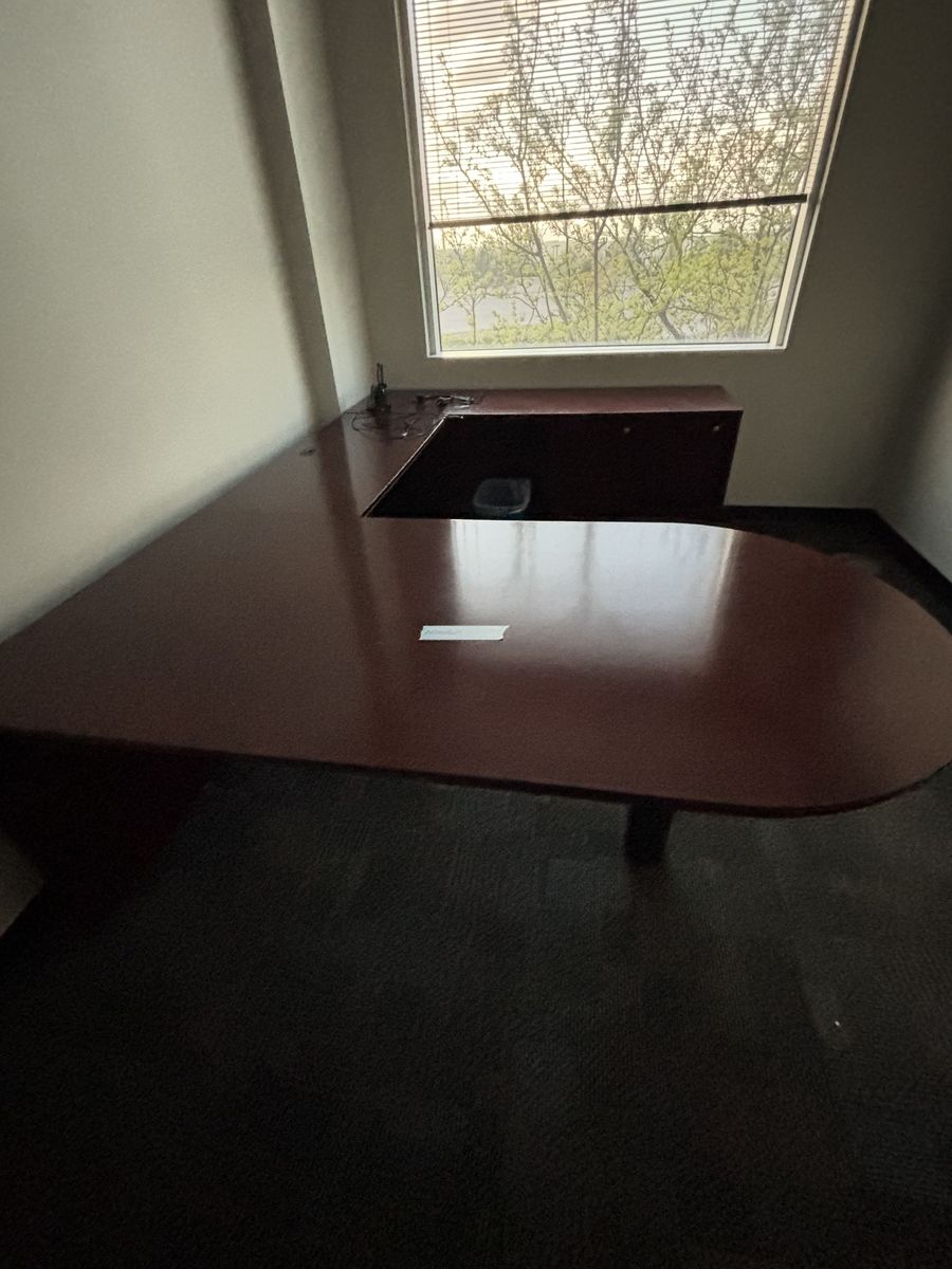 Executive U-Shaped Desk