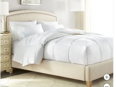 Downlite Hotel & Resort European Down Comforter, Light Warmth, King 1533444 #89734