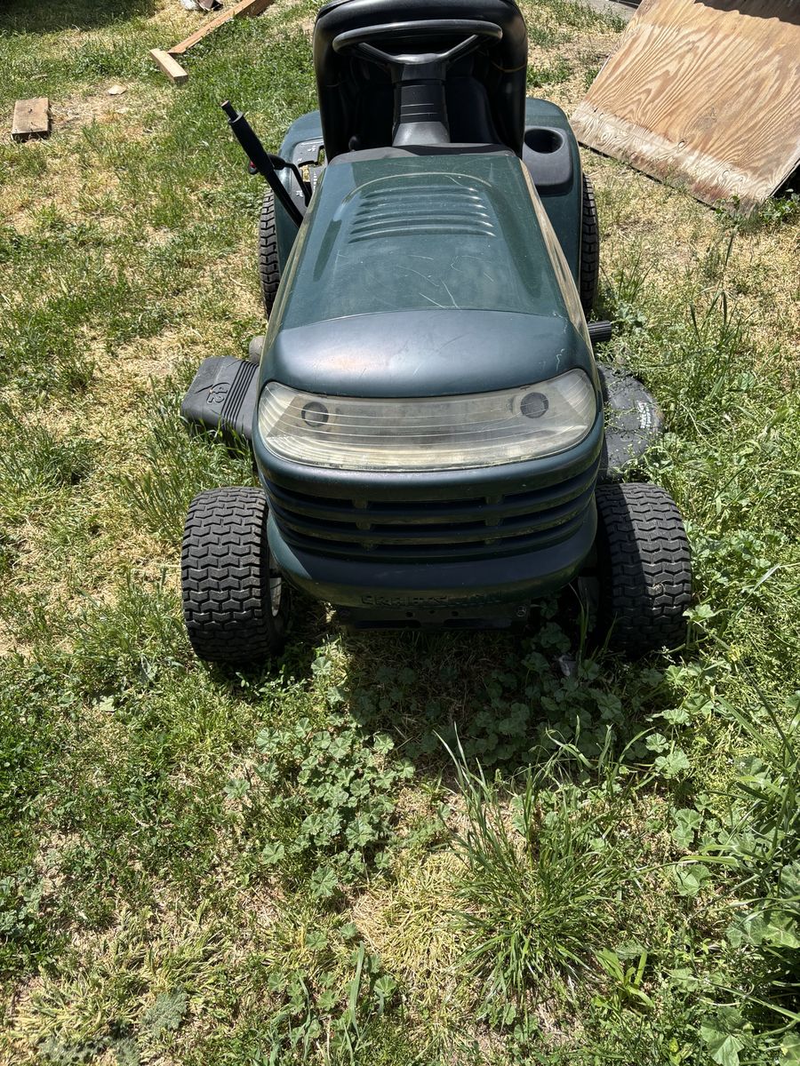 Craftsman riding lawnmower