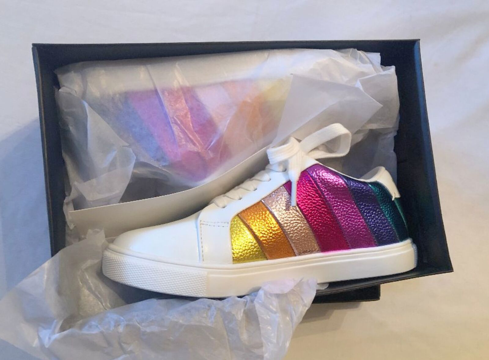 Kurt Geiger Girl's Lane Strip Leather Sneakers Size 3M or 5M - NIB
