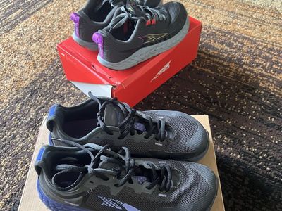 Altra Shoes For Women’s Size 8