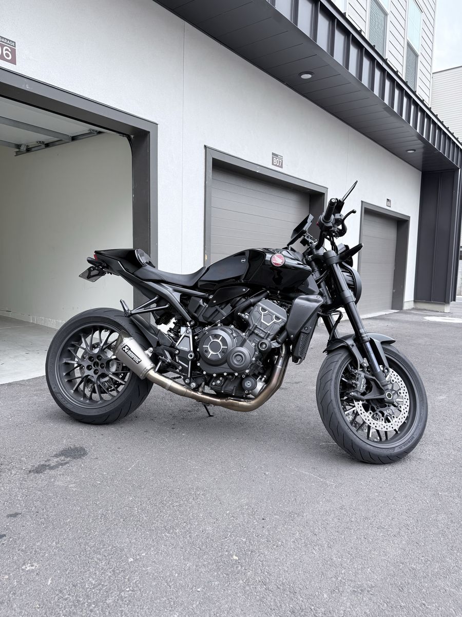 Honda CB1000R 2024
