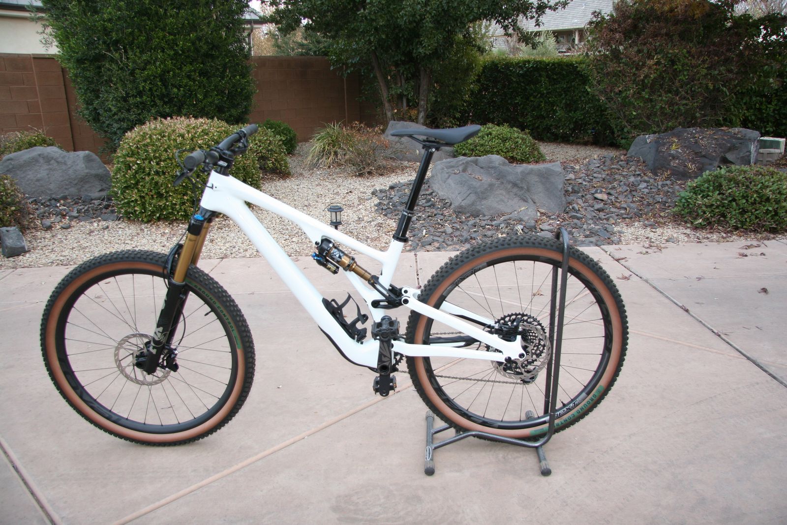2023 Stumpjumper EVO Pro