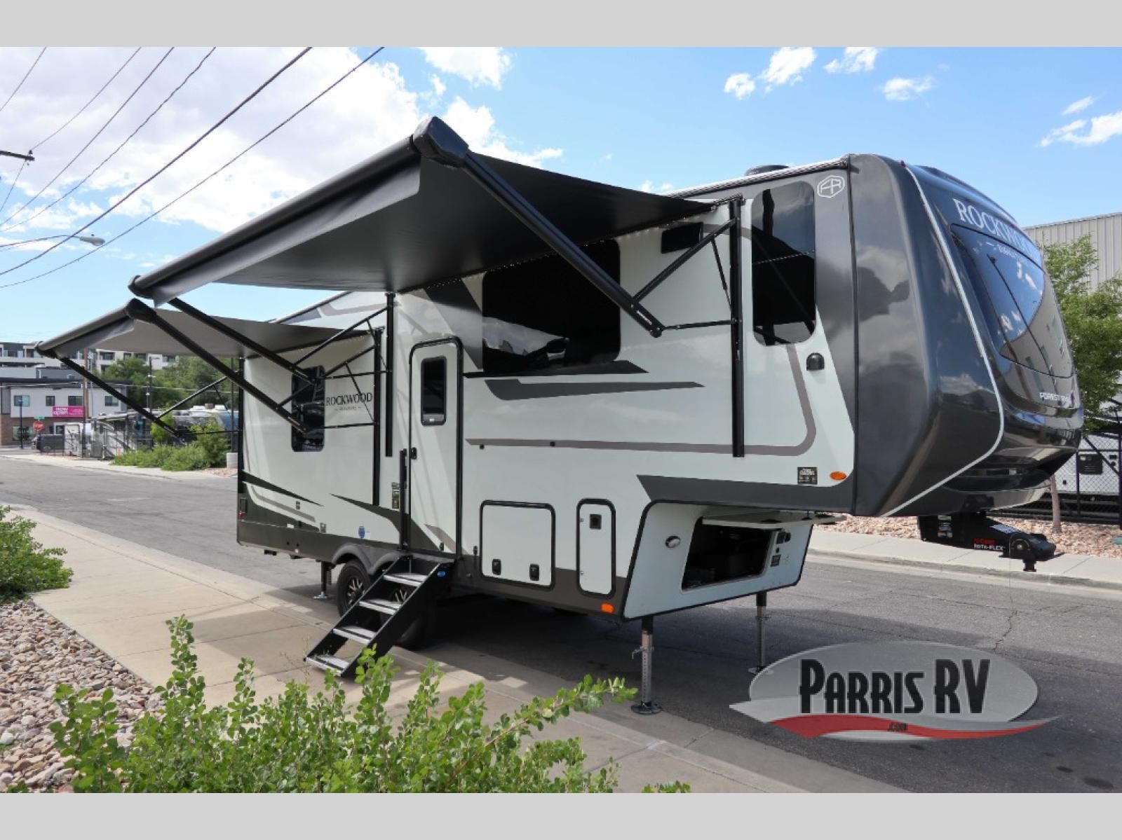 New 2027 Forest River RV Rockwood Signature 290SFK