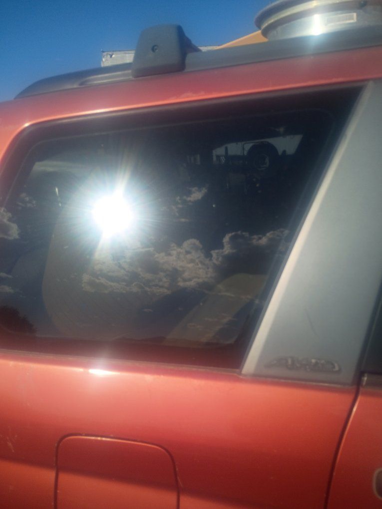 03 forester no motor this is for body parts straight no rust title in hand NO BS READ DESCRIPTION
