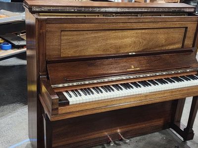 Steinway & Sons Model V Upright Piano - Vintage Wood Finish, perfect genuine ivory Serial 270019