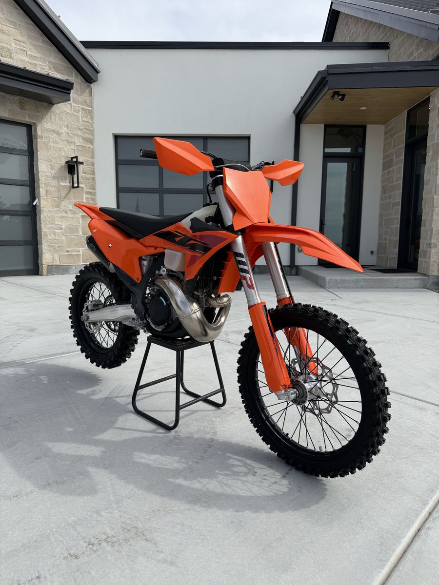 2025 KTM 300 XC
