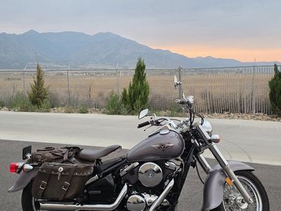 Beautiful Kawasaki Vulcan Classic with Vance & Hines Exhaust!
