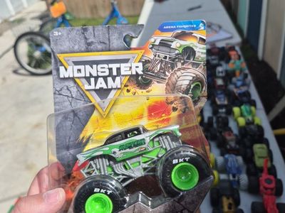 Hot wheel lot