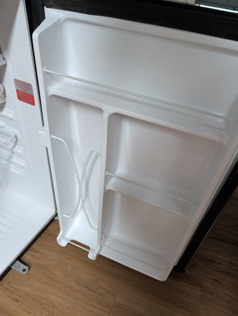 Main image 6