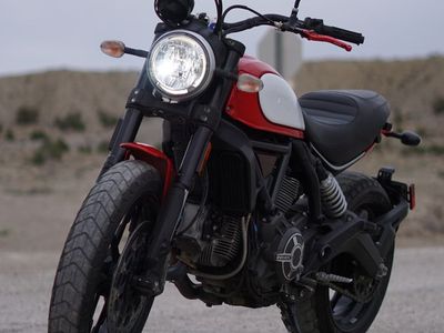 2016 Ducati Scrambler(low Miles)