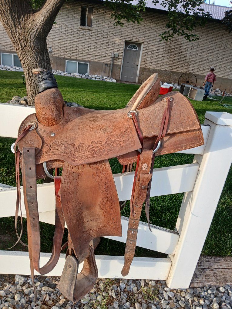 16" corriente roping saddle
