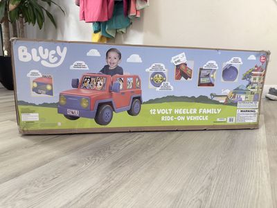 Bluey Heeler Family Vehicle 12-Volt Battery Powered Ride-On