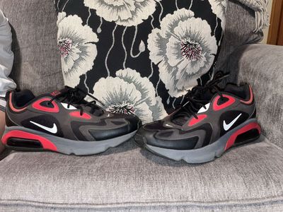 Nike Air Max 200 Men's Sneakers Black/Red/Grey Size 11 Running Shoes