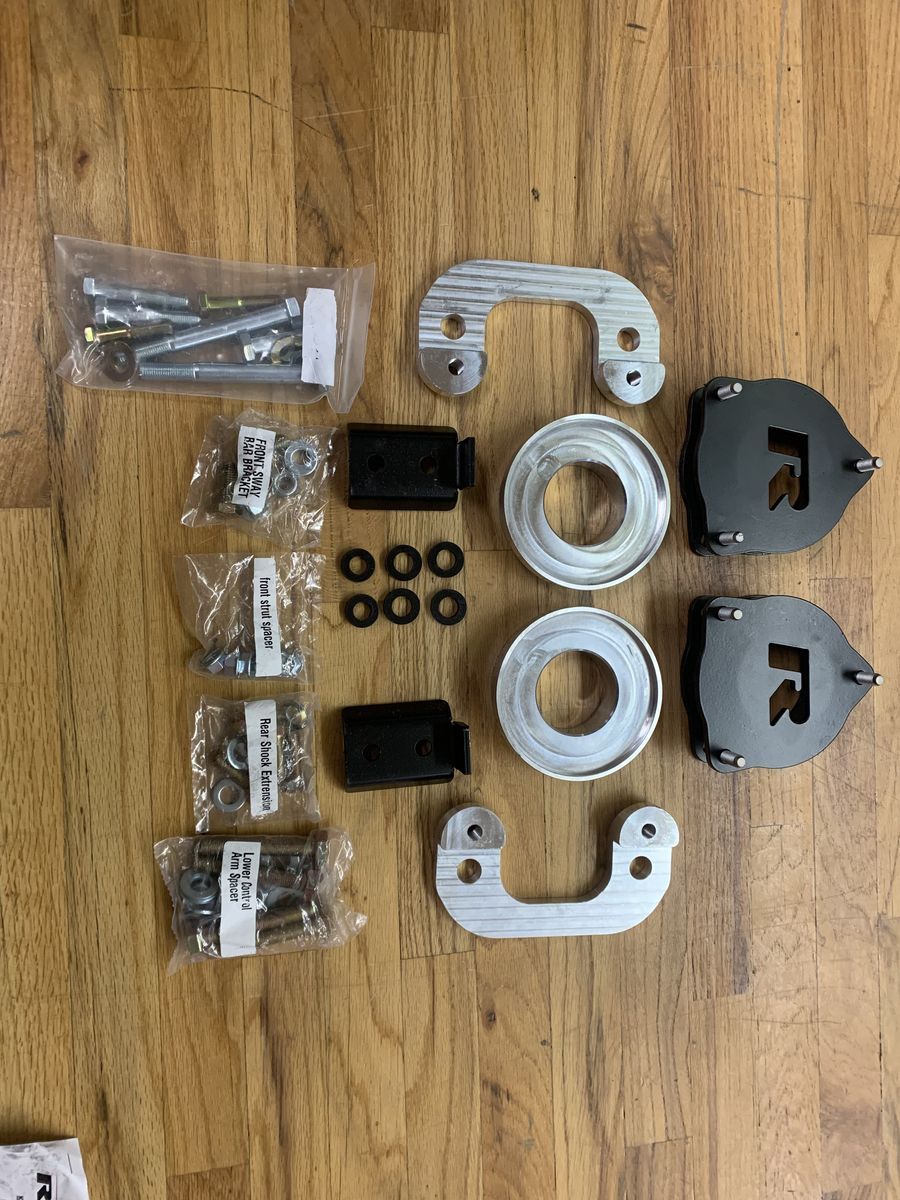 ReadyLift 2.0'' SST Lift Kit for 2022-2024 Hyundai Santa Cruz AWD Ready Lift 69-72200